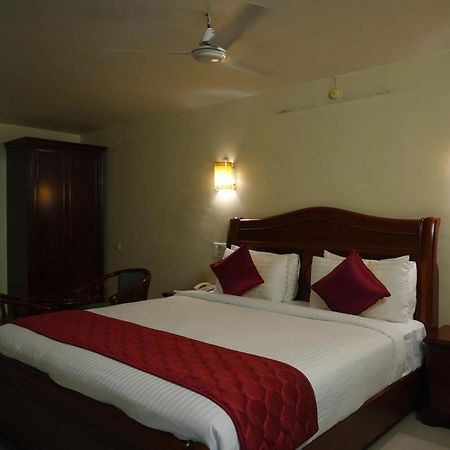 Mg Zion Hotel Tirupati Zewnętrze zdjęcie