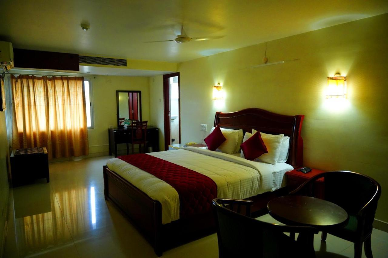 Mg Zion Hotel Tirupati Zewnętrze zdjęcie