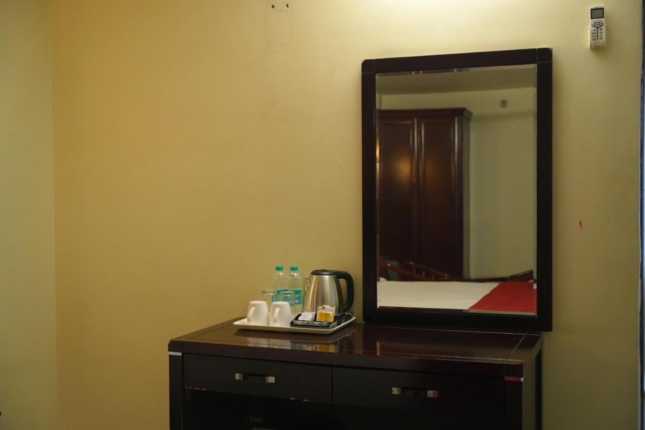 Mg Zion Hotel Tirupati Zewnętrze zdjęcie