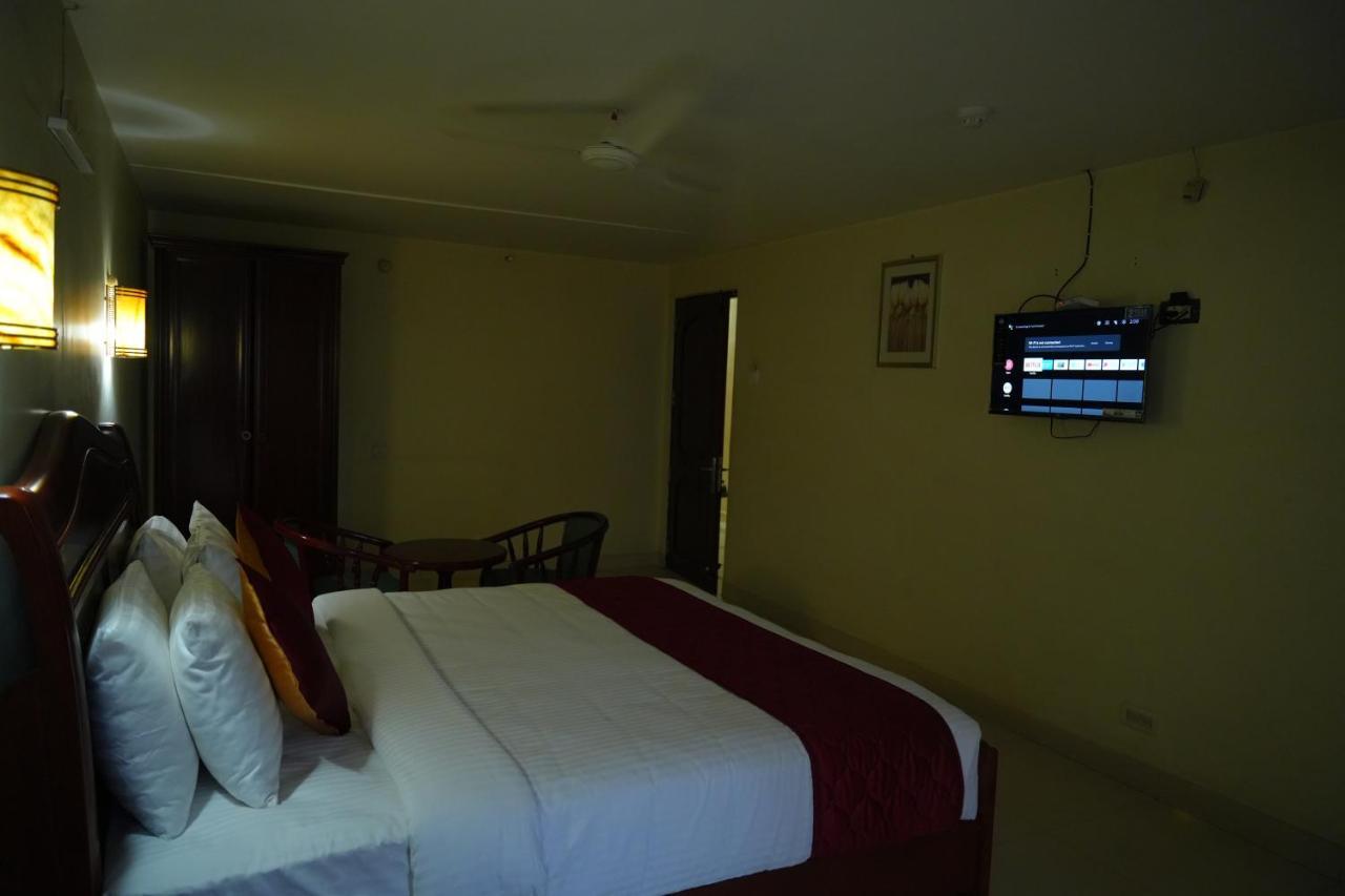 Mg Zion Hotel Tirupati Zewnętrze zdjęcie